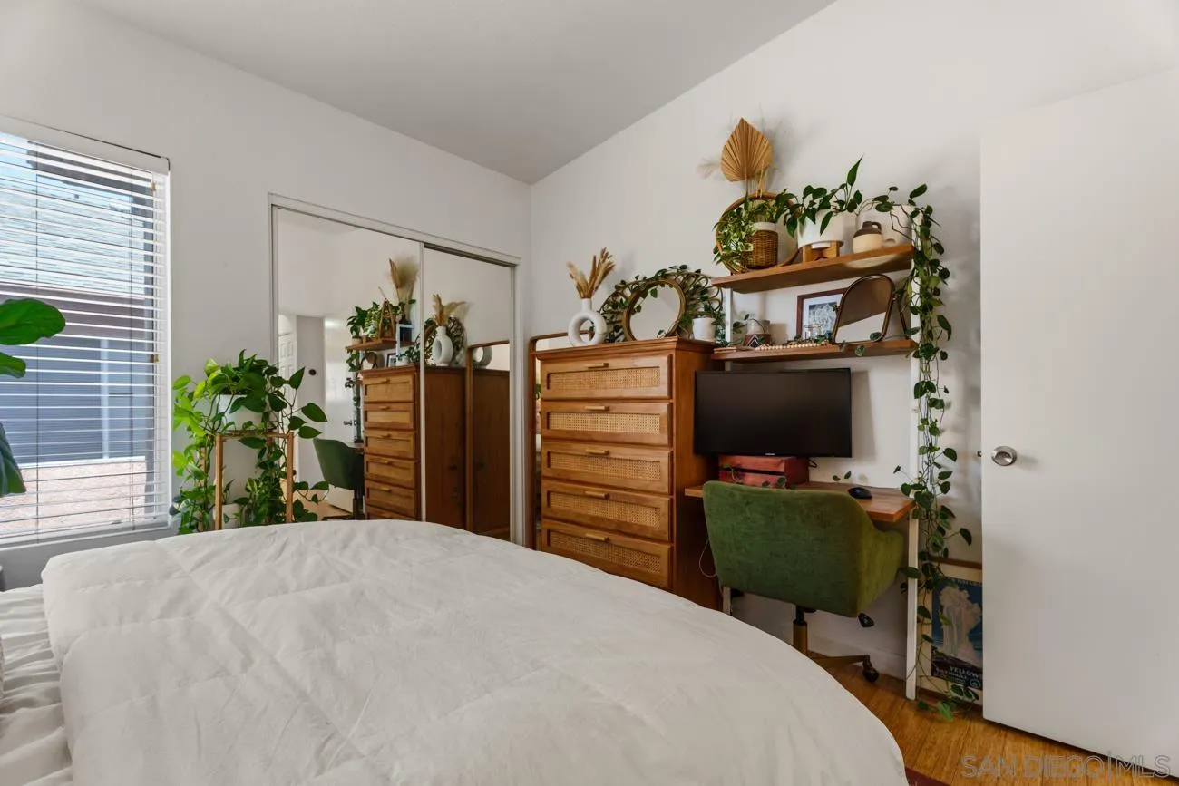 3932 Hamilton Unit 5
