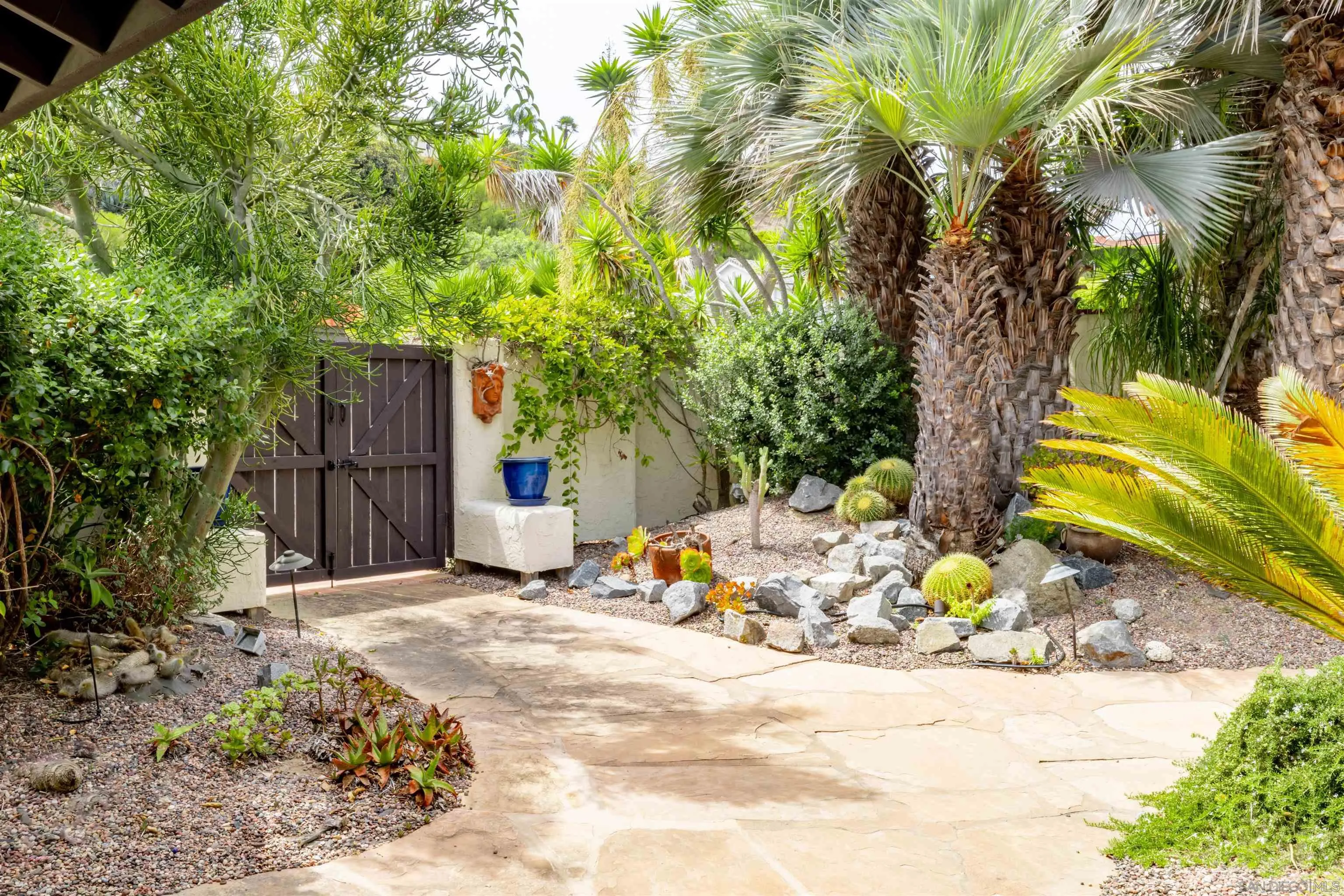 5341 Westknoll Lane