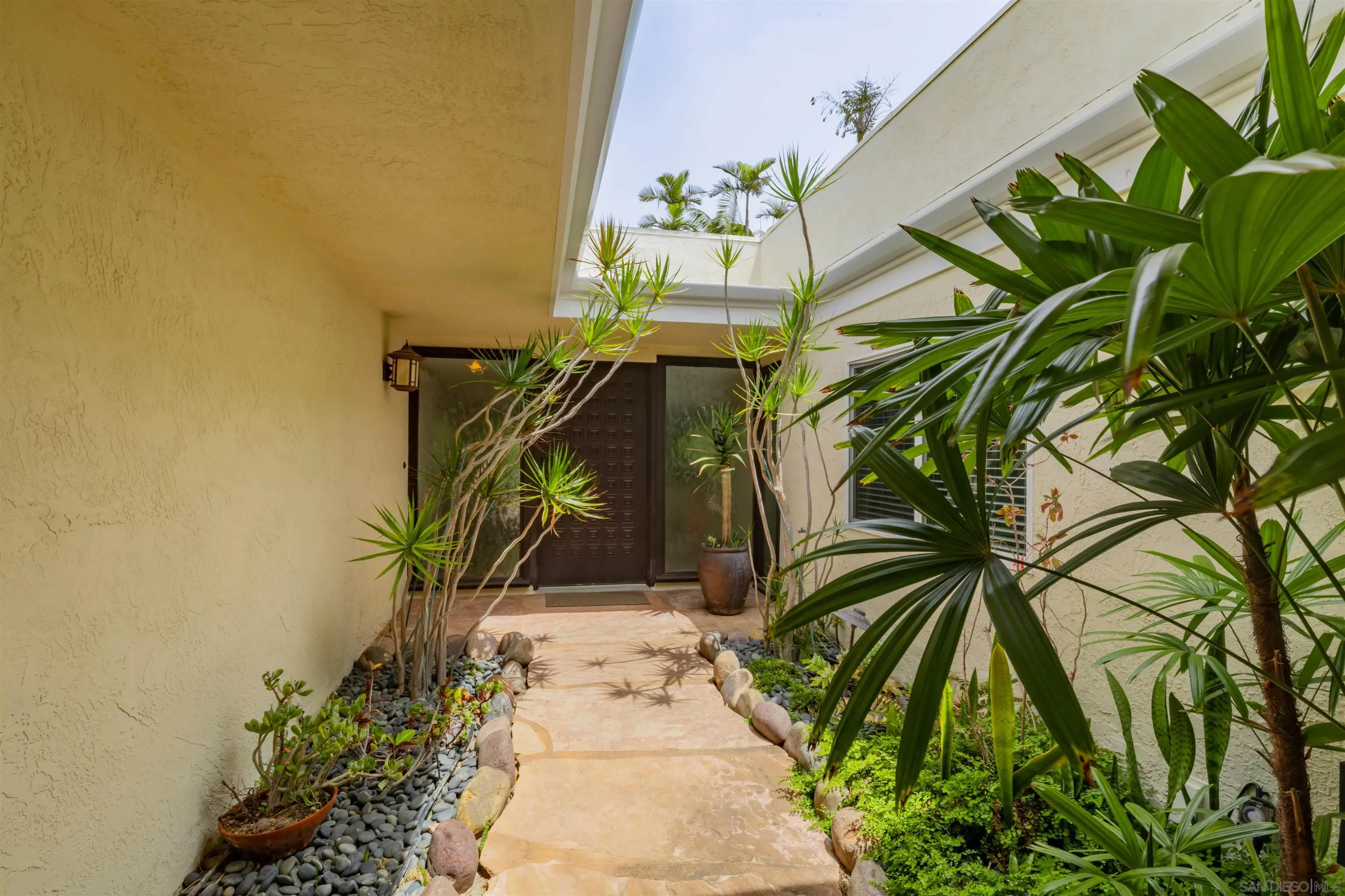 5341 Westknoll Lane
