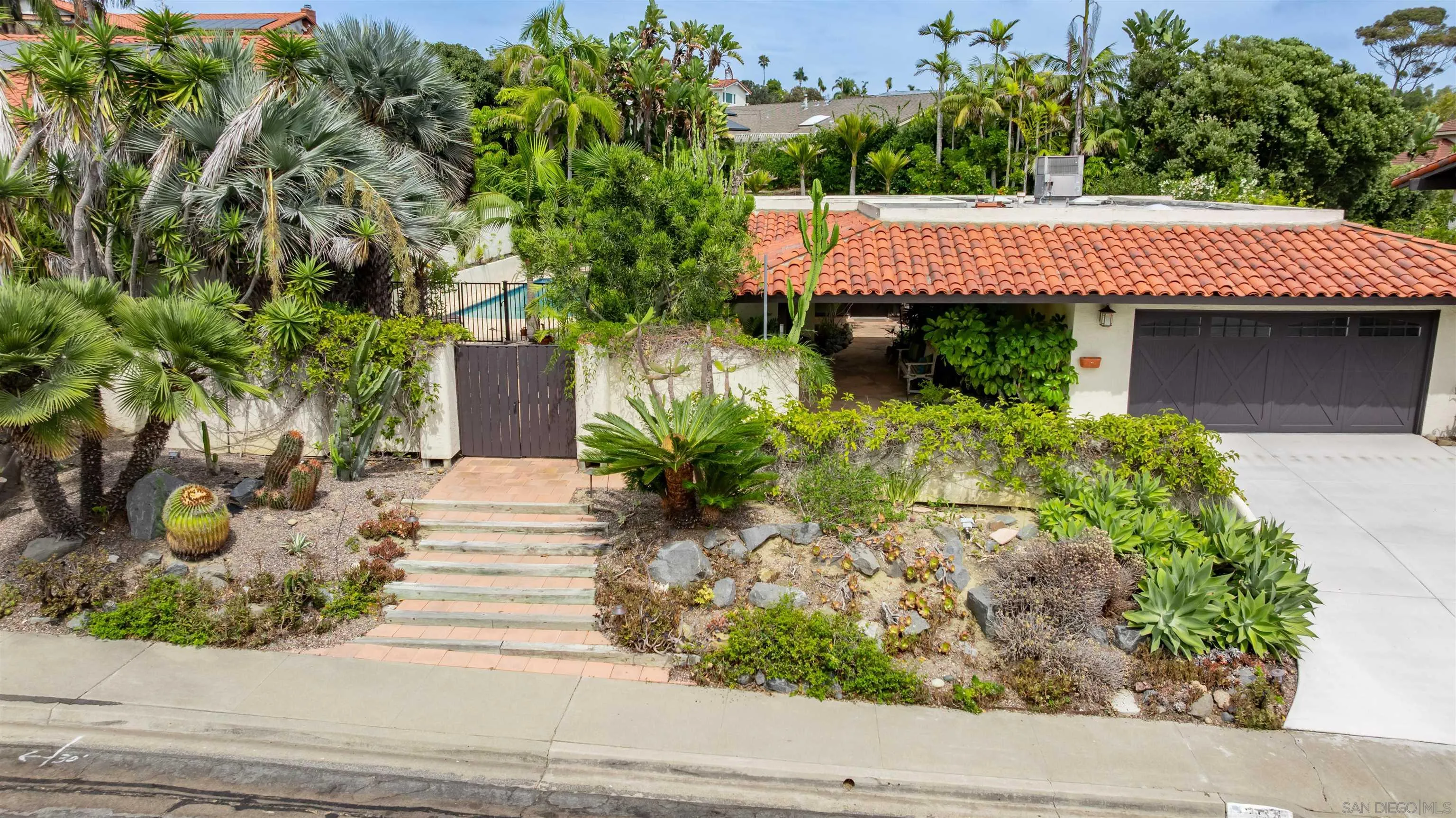 5341 Westknoll Lane