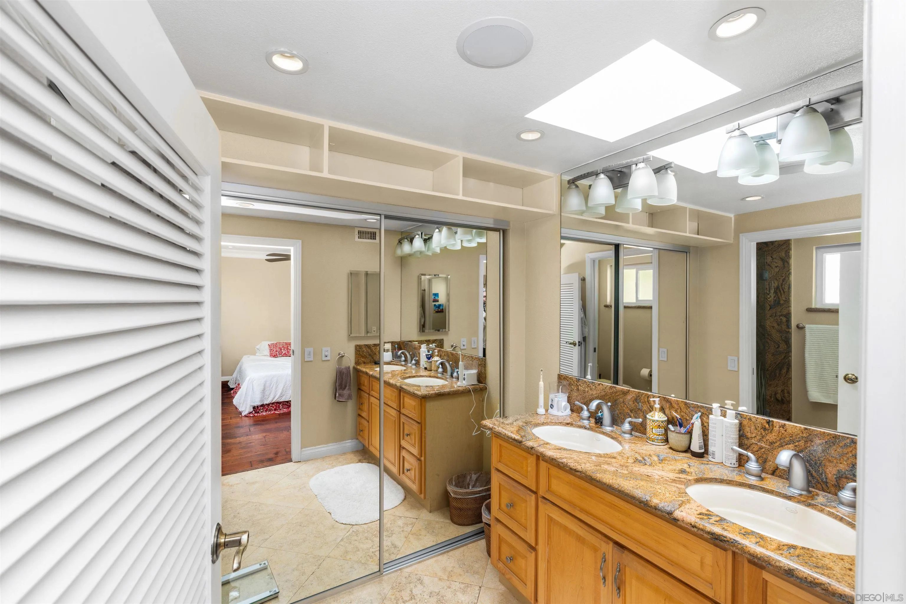 5341 Westknoll Lane