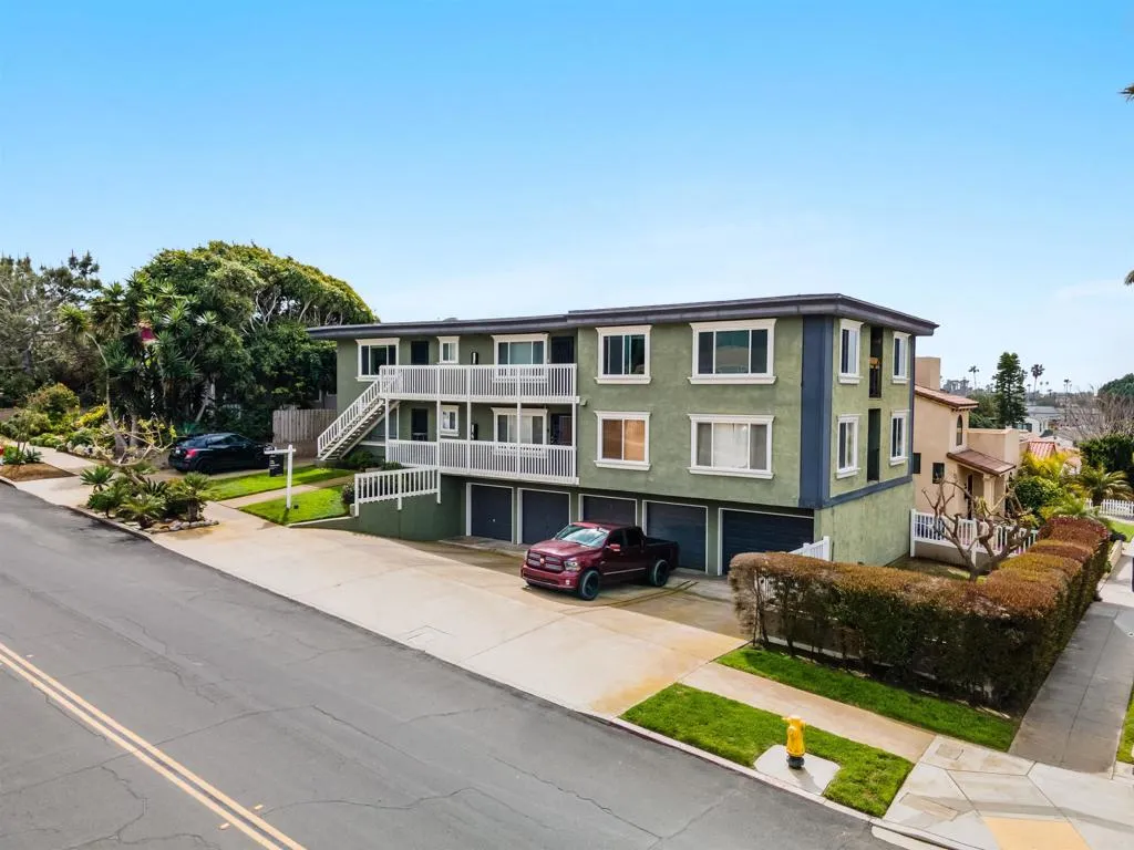 1641 Sunset Cliffs Blvd Unit 4