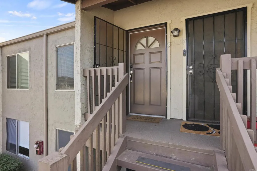 615 Vine St Unit Unit 8