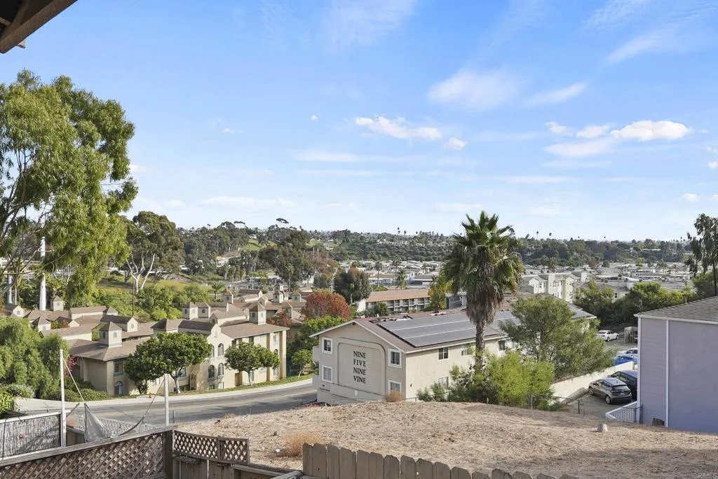 615 Vine St Unit Unit 8