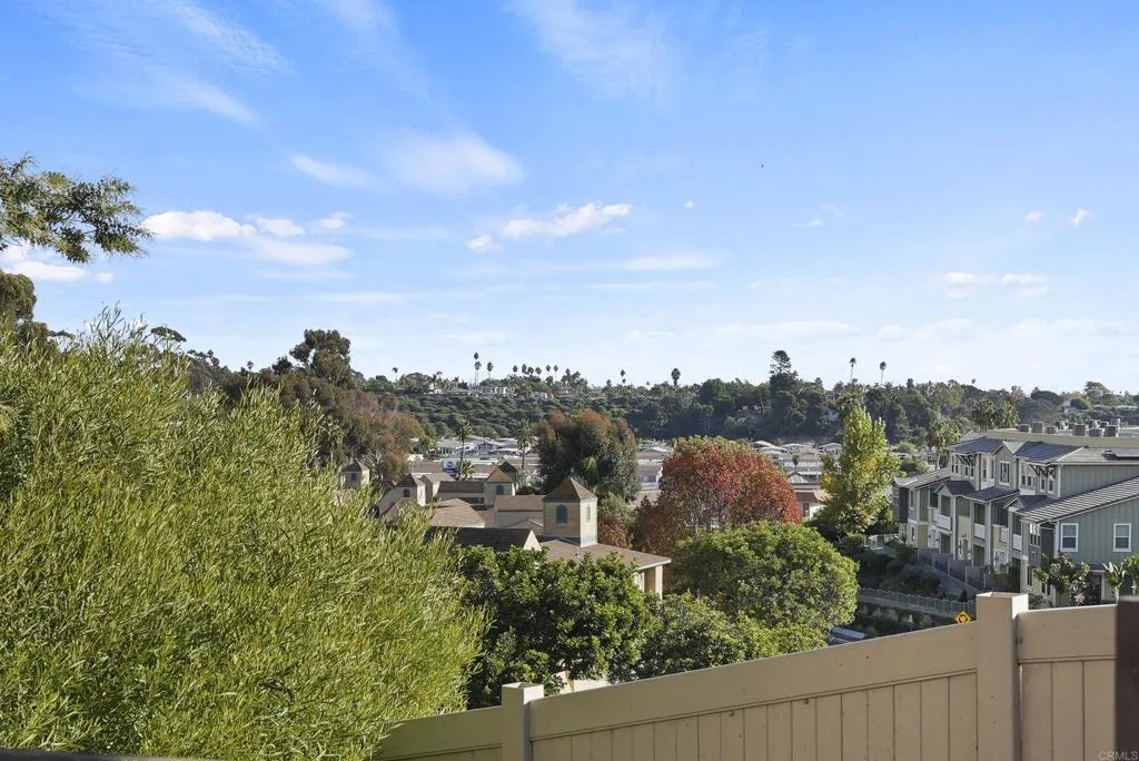 615 Vine St Unit Unit 8