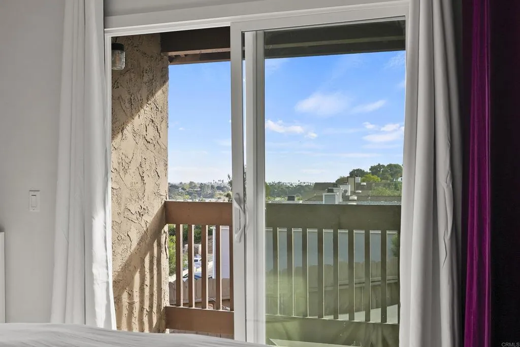 615 Vine St Unit Unit 8