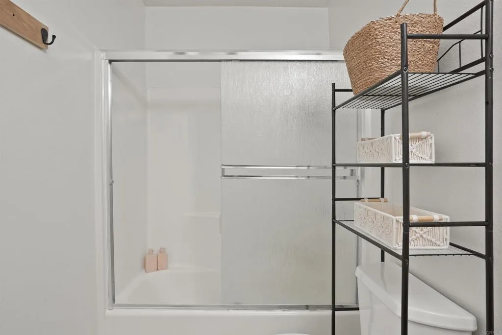615 Vine St Unit Unit 8