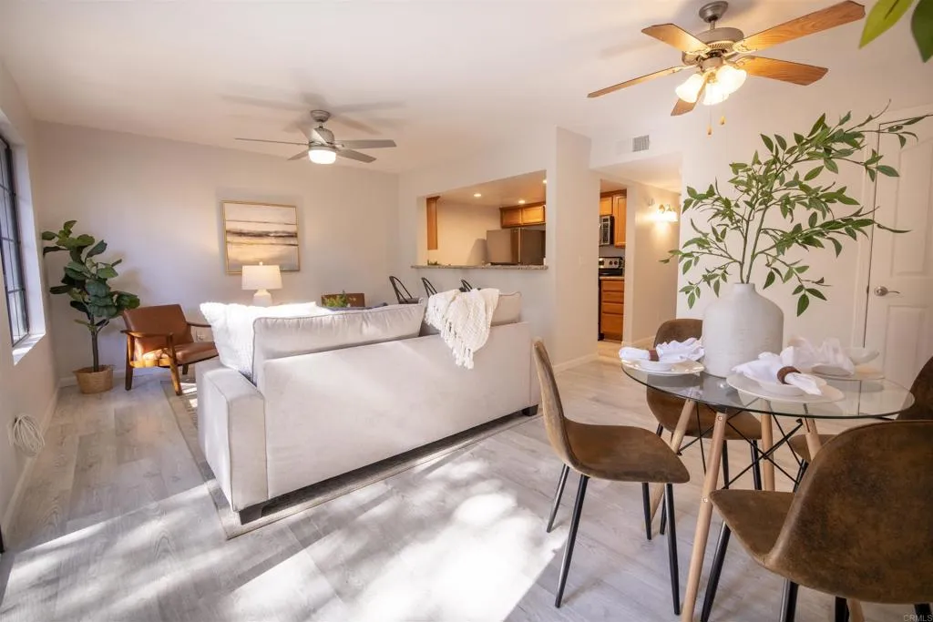 15048 Avenida Venusto Unit 254