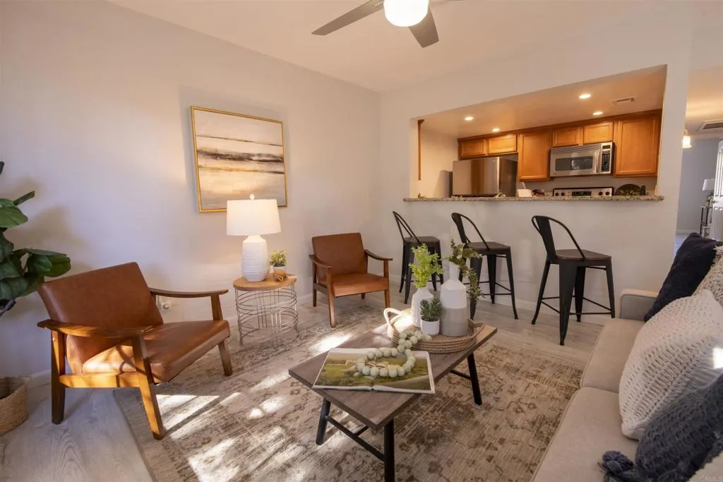 15048 Avenida Venusto Unit 254