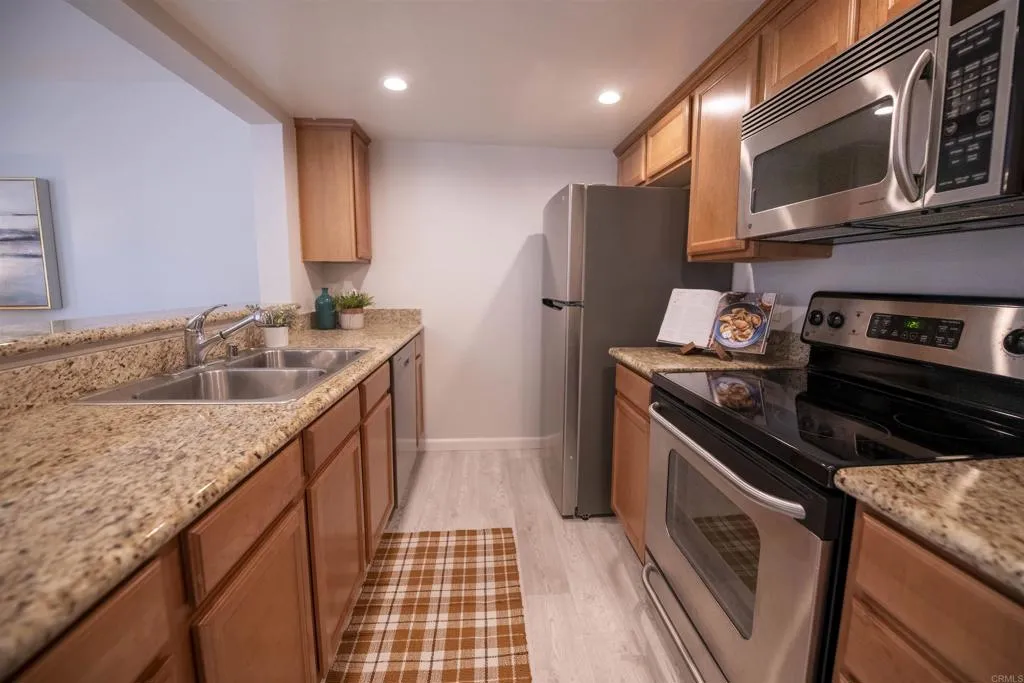 15048 Avenida Venusto Unit 254