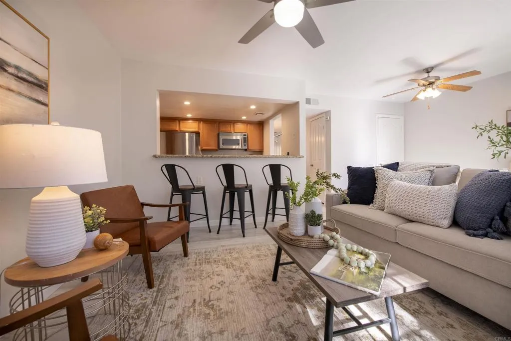 15048 Avenida Venusto Unit 254