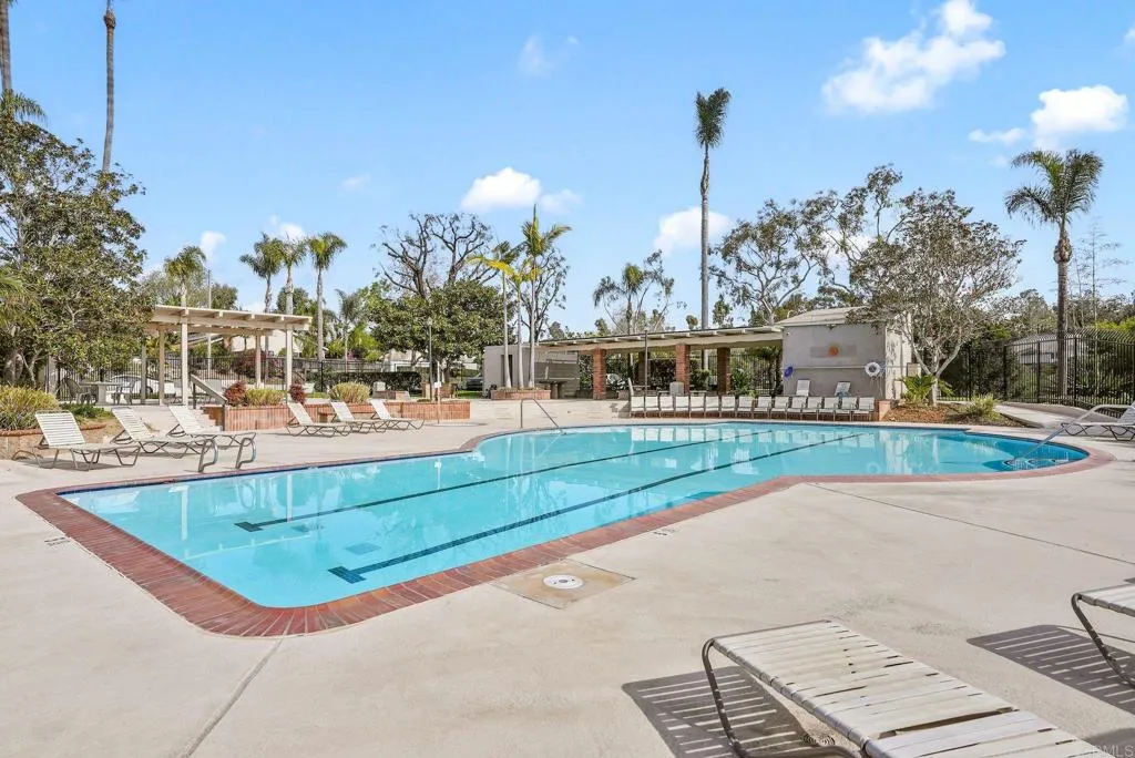 1237 Greenlake Dr.
