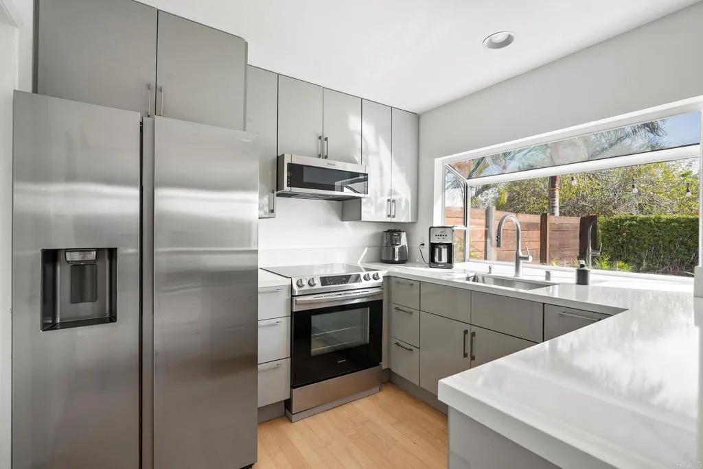 1237 Greenlake Dr.