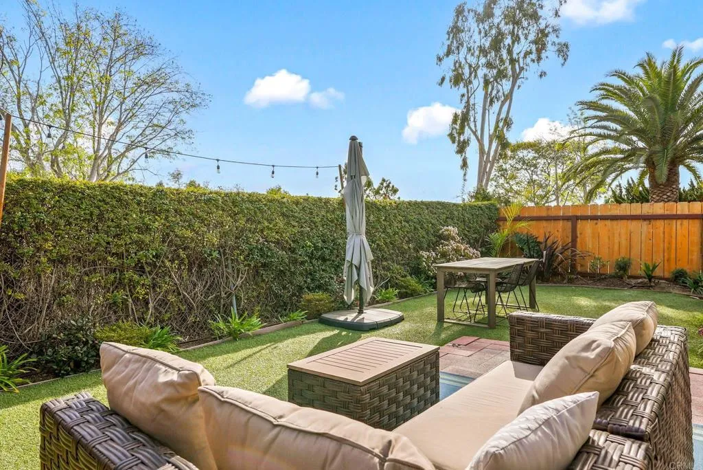 1237 Greenlake Dr.
