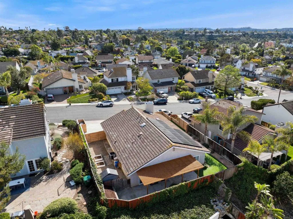 3132 Del Rey Avenue