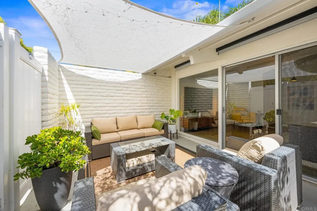 7095 Estrella De Mar Road Unit C