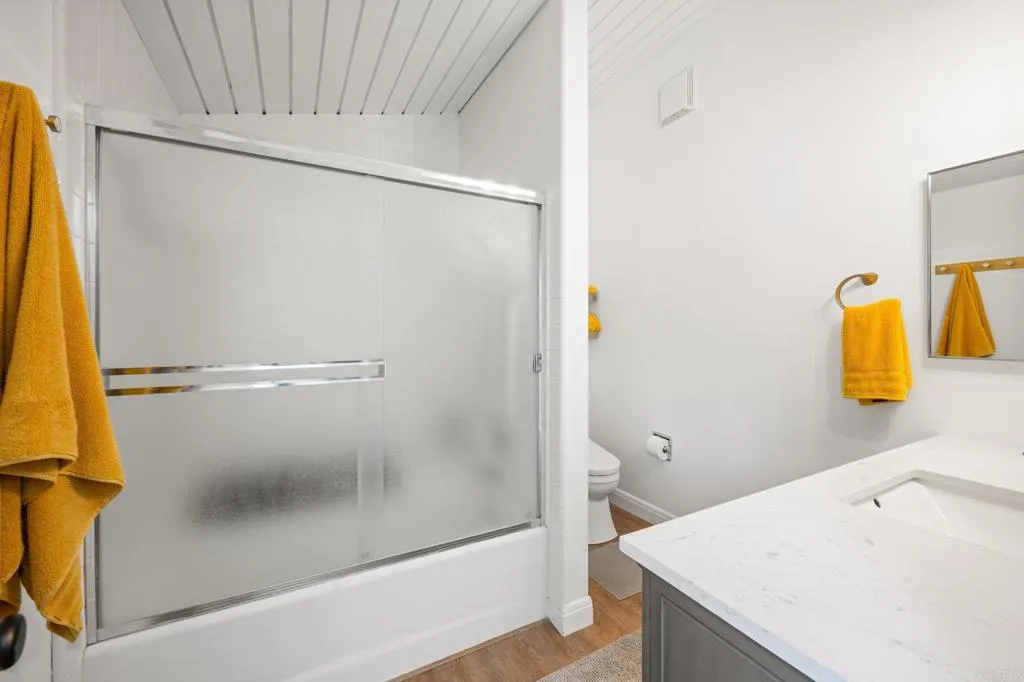 7095 Estrella De Mar Road Unit C