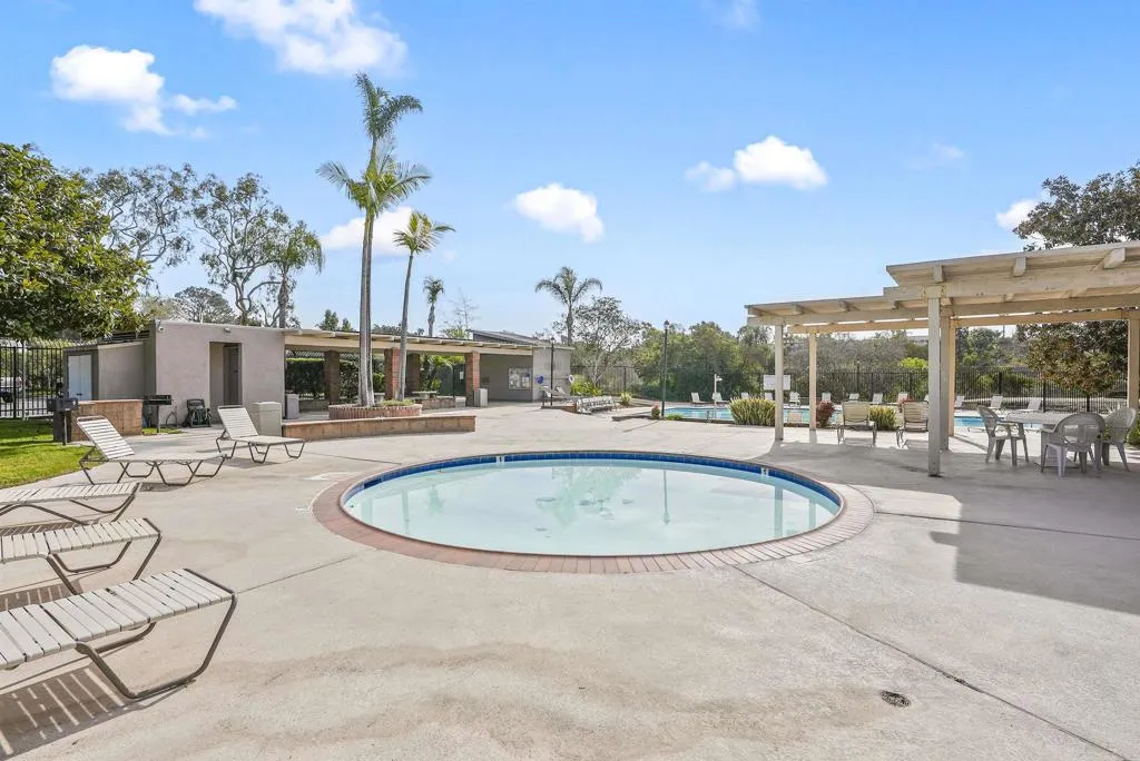 1015 Sandcastle Dr