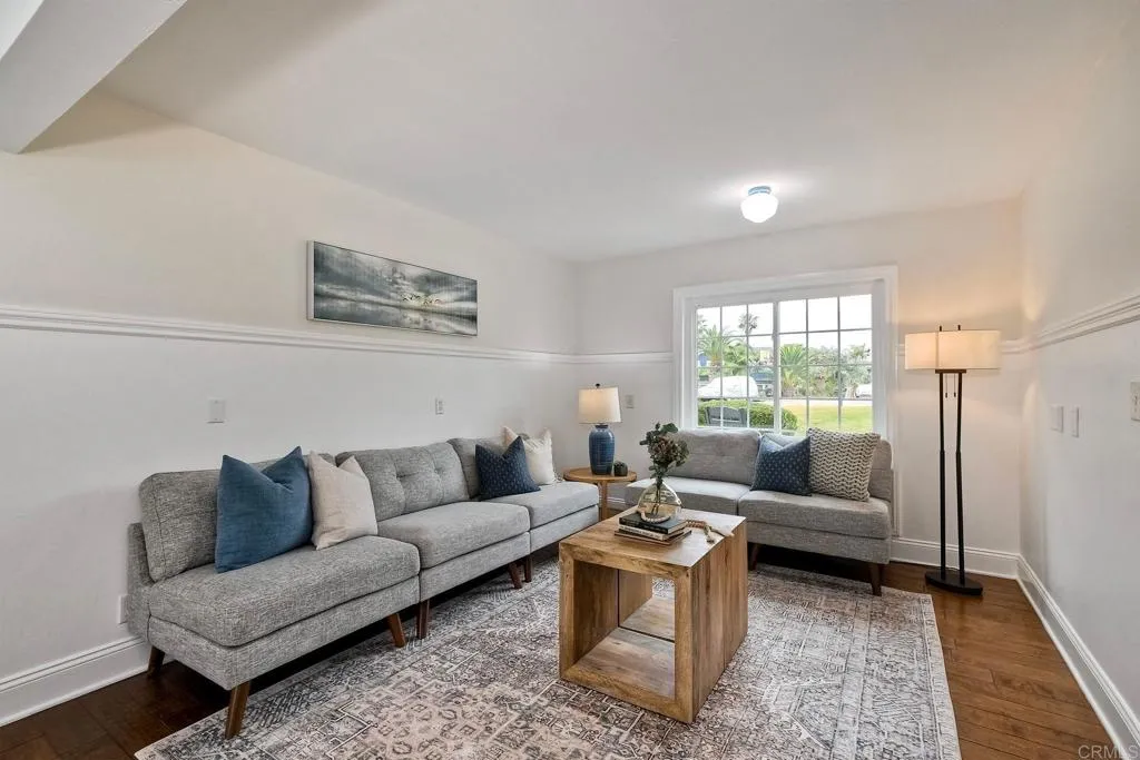 402 Parkwood Lane