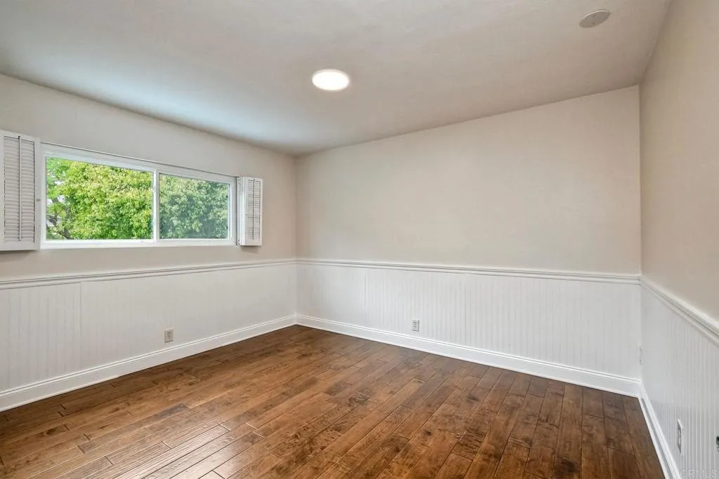 402 Parkwood Lane