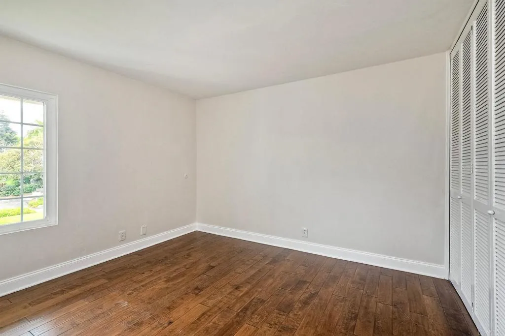 402 Parkwood Lane