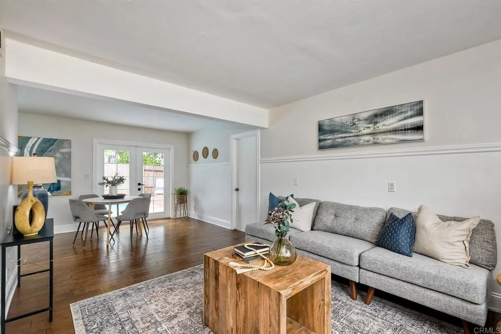 402 Parkwood Lane