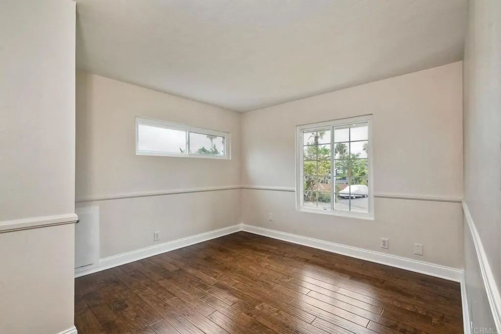 402 Parkwood Lane