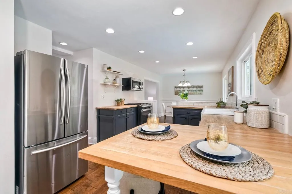 402 Parkwood Lane