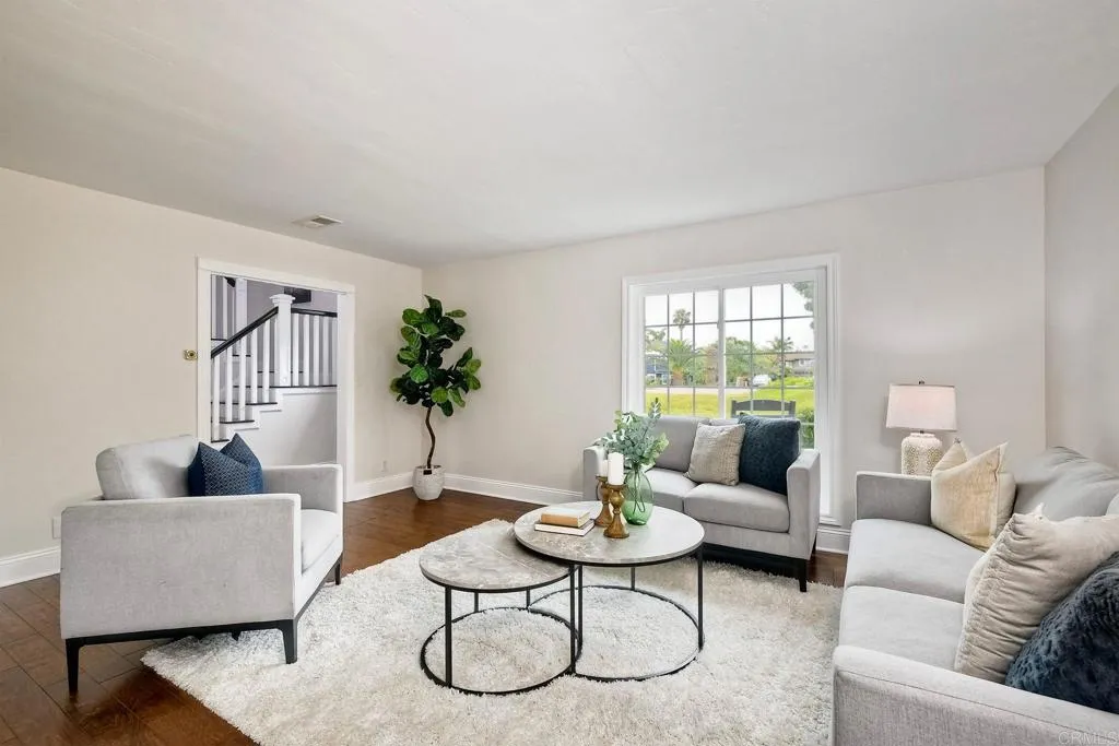 402 Parkwood Lane