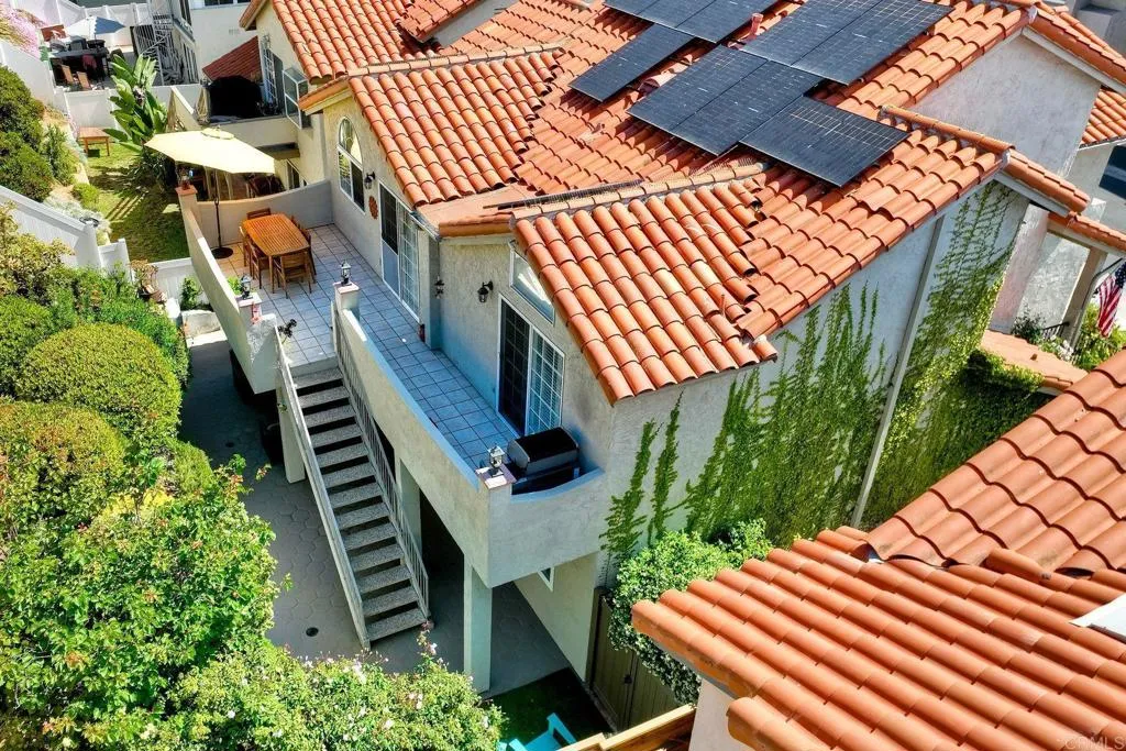 232 Hygeia Court