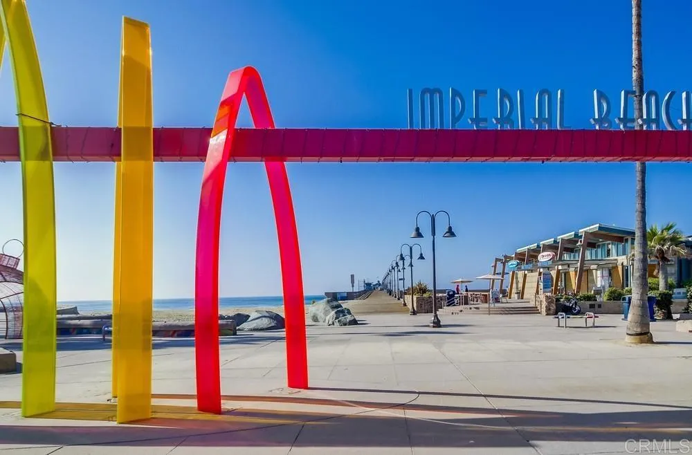 152 Evergreen Ave Unit 4