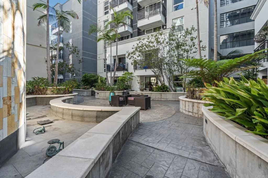 525 11th Avenue Unit 1501