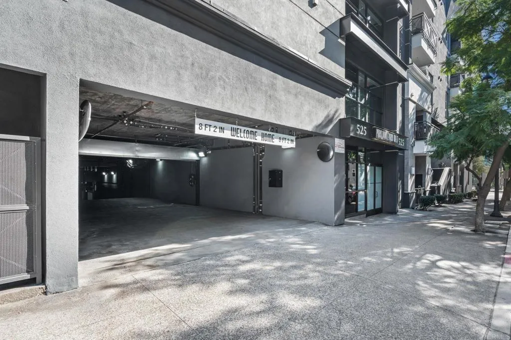 525 11th Avenue Unit 1501