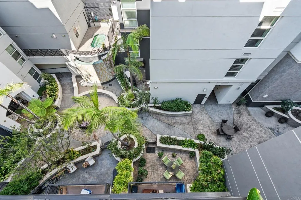 525 11th Avenue Unit 1501