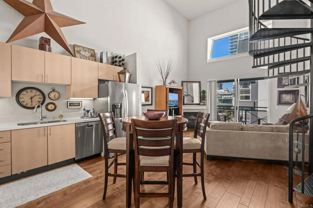 525 11th Avenue Unit 1501