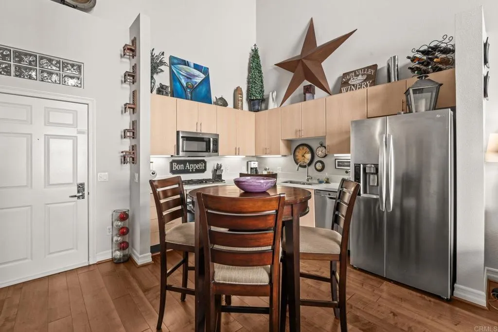525 11th Avenue Unit 1501