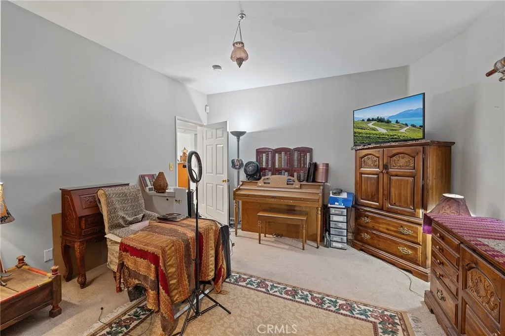 861 S Windsor Boulevard Unit 105