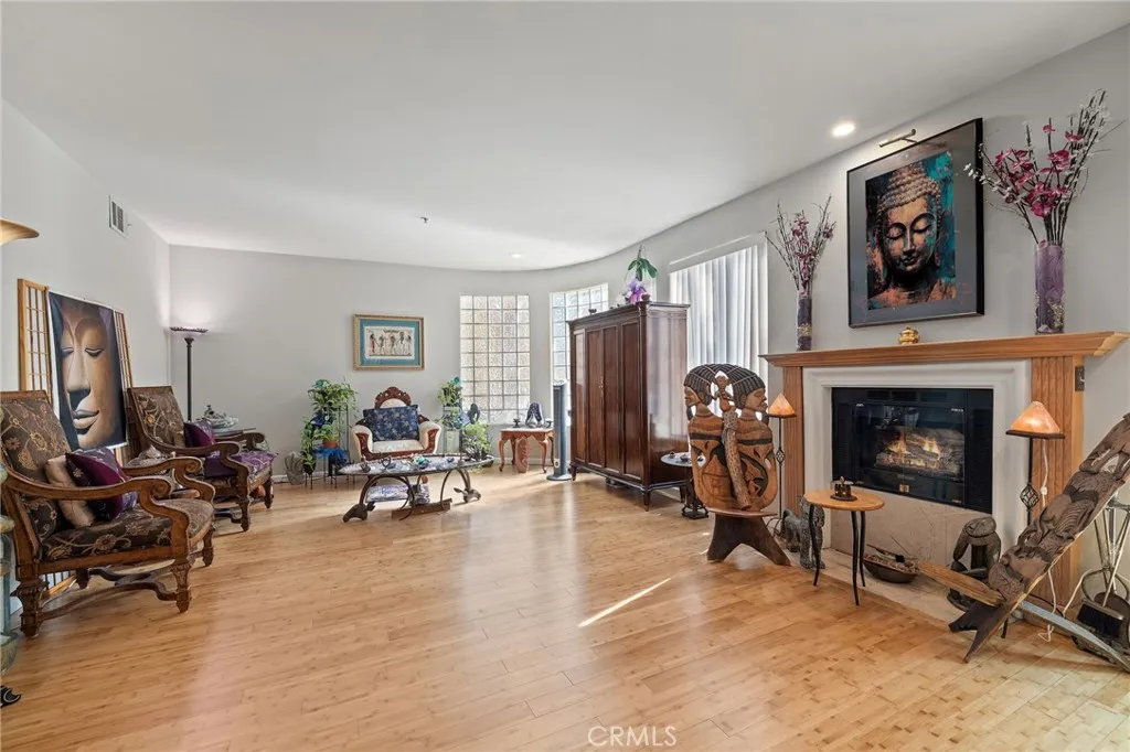 861 S Windsor Boulevard Unit 105