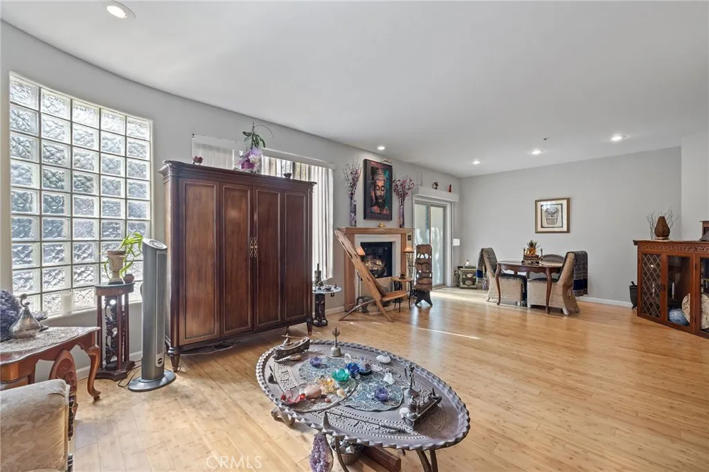 861 S Windsor Boulevard Unit 105