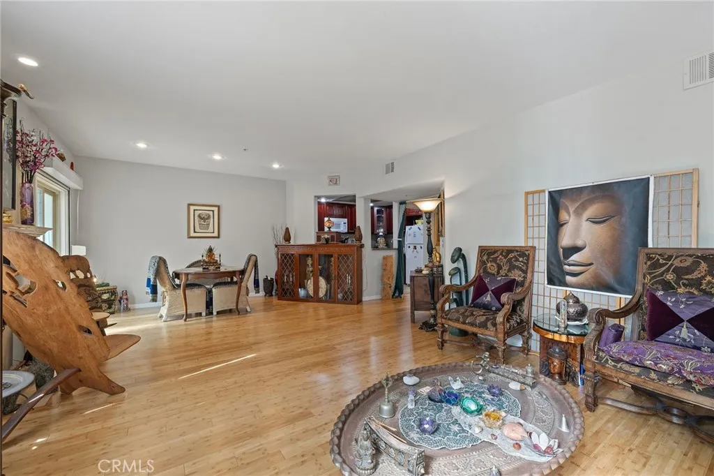 861 S Windsor Boulevard Unit 105