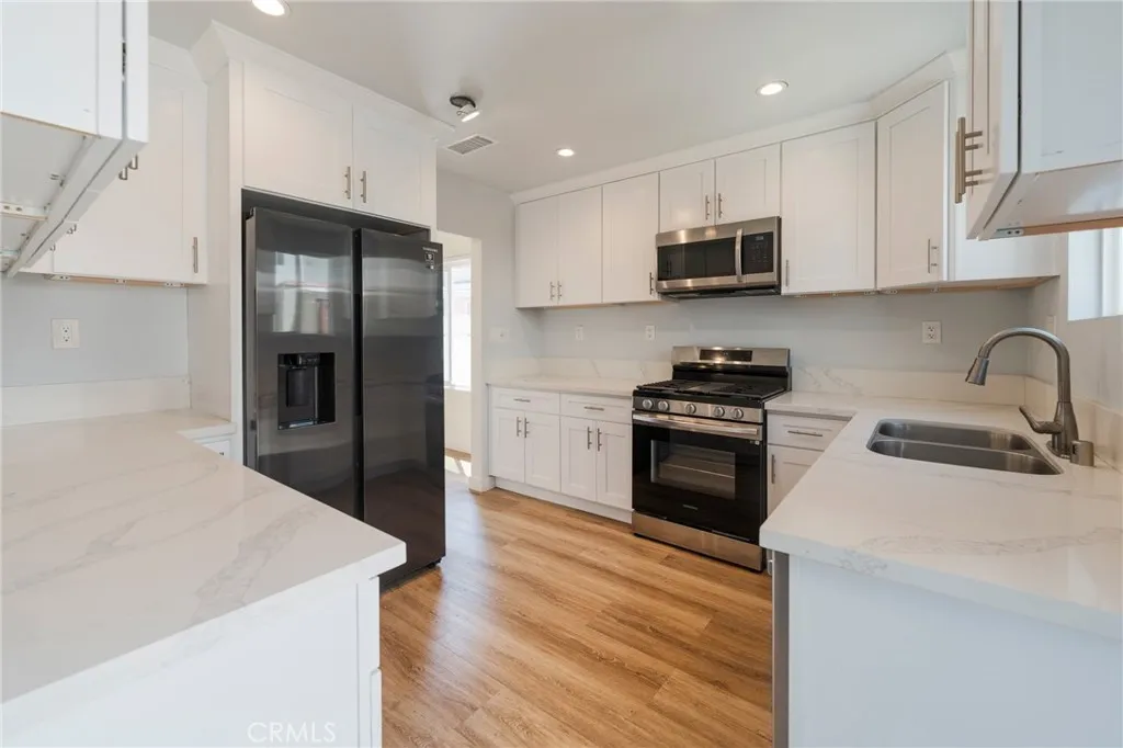 26021 President Avenue