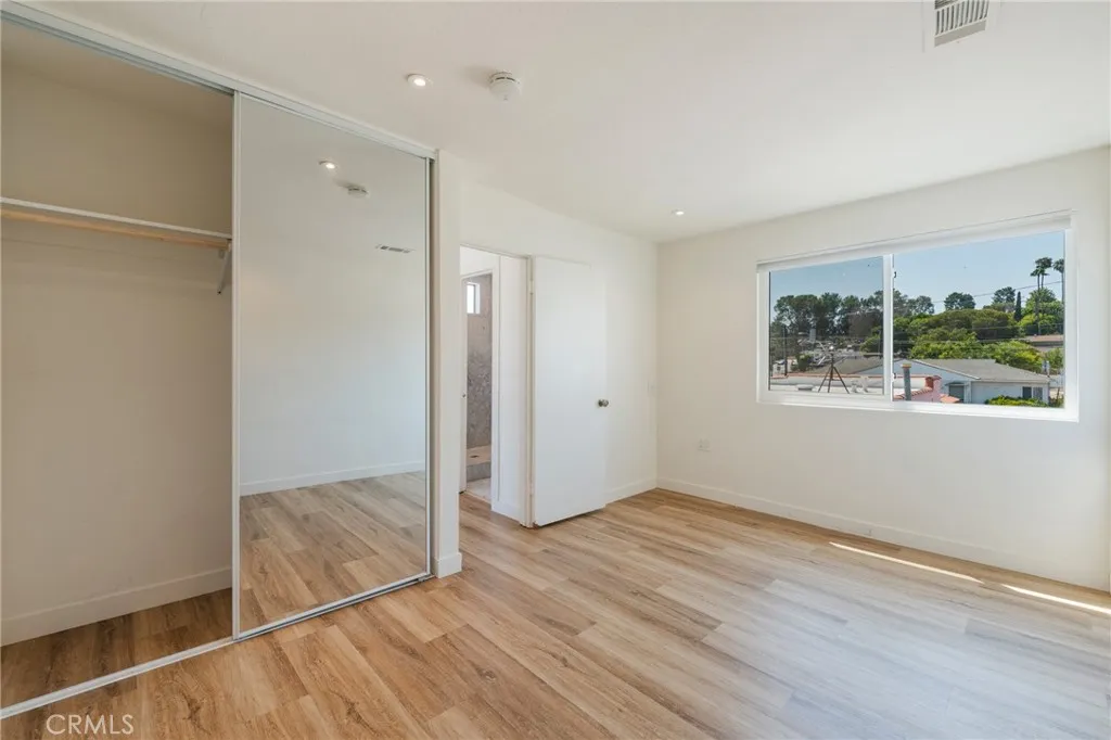 26021 President Avenue