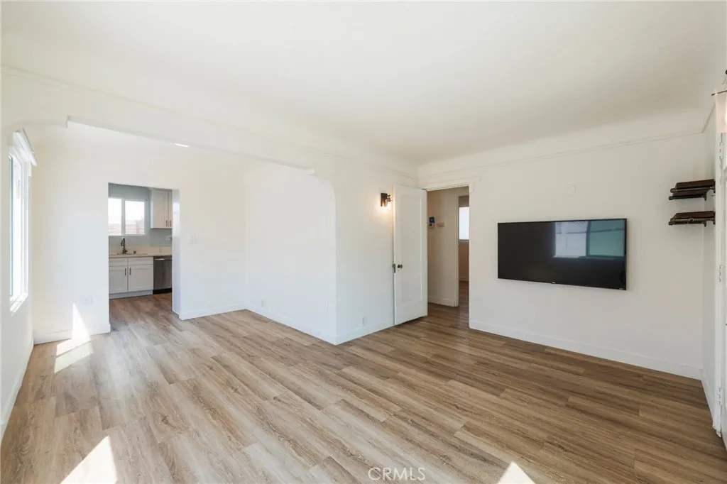 26021 President Avenue