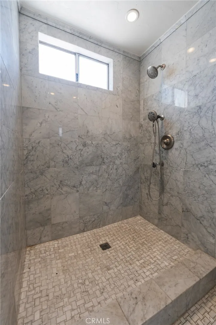 26021 President Avenue