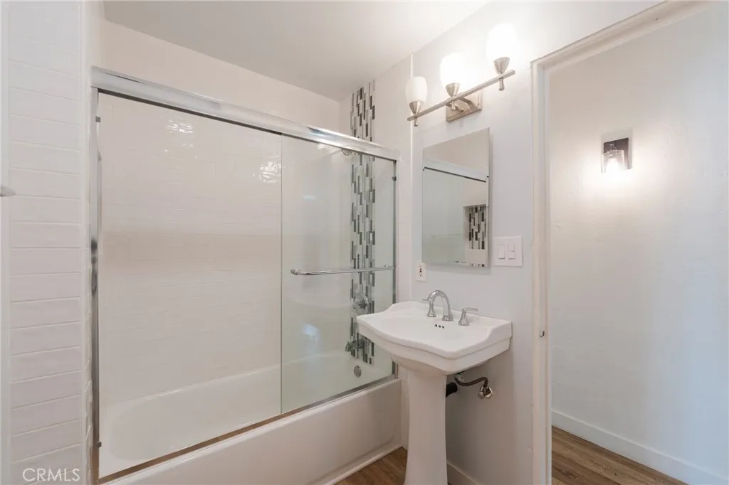 26021 President Avenue