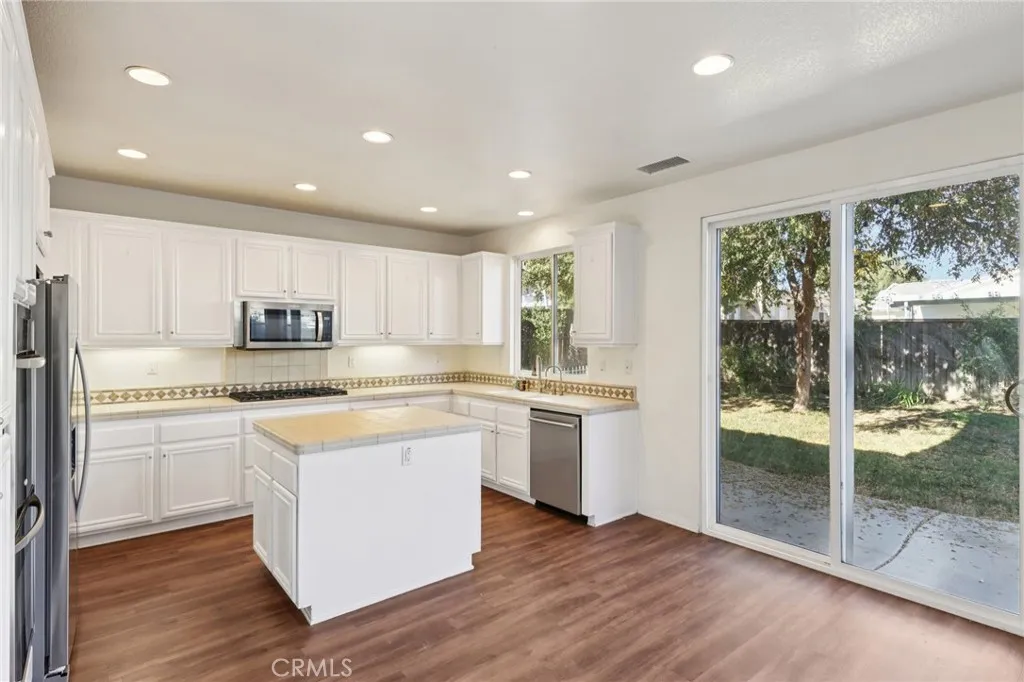 29144 Lighthouse Court