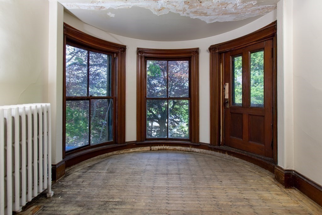 16 Summit St