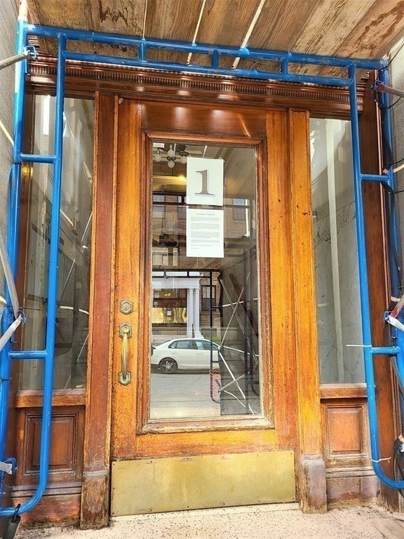 1 Crawford St # 12