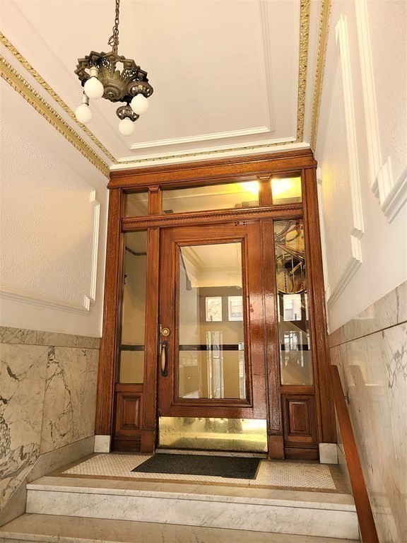 1 Crawford St # 12
