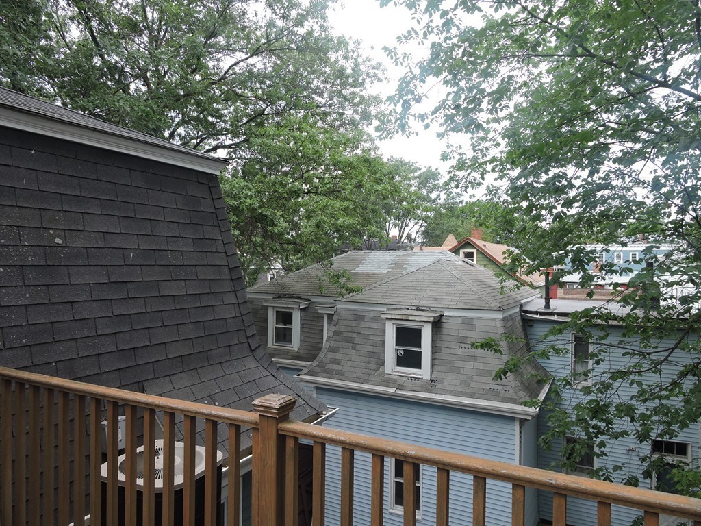27 Chalk Street # 2
